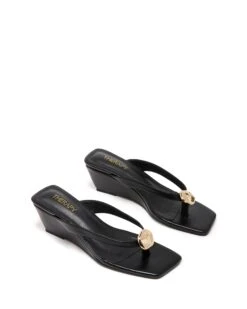 StepAura Store -StepAura Store SLANT BLACKPU TOEANGLE